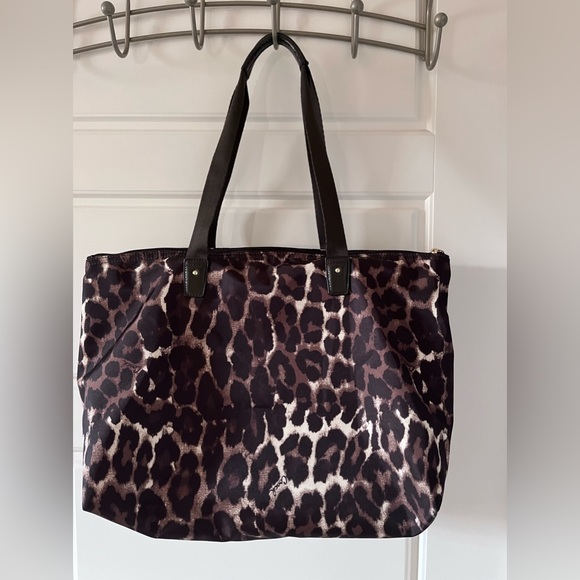 Large Coach Getaway with snap cosmetics bag - Picture 3 of 6